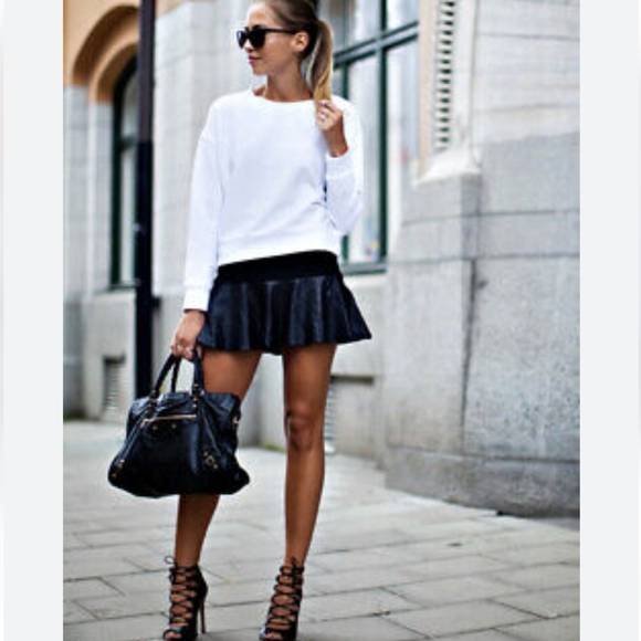 Club Monaco Dresses & Skirts - Club Monaco Leather Skirt